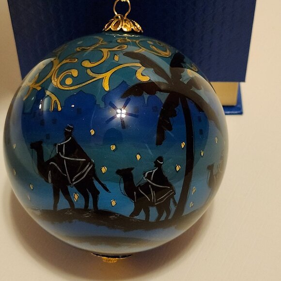 Pier 1 Imports Glass Bulb Ornament Nativity Scene 2017 - Picture 8 of 15